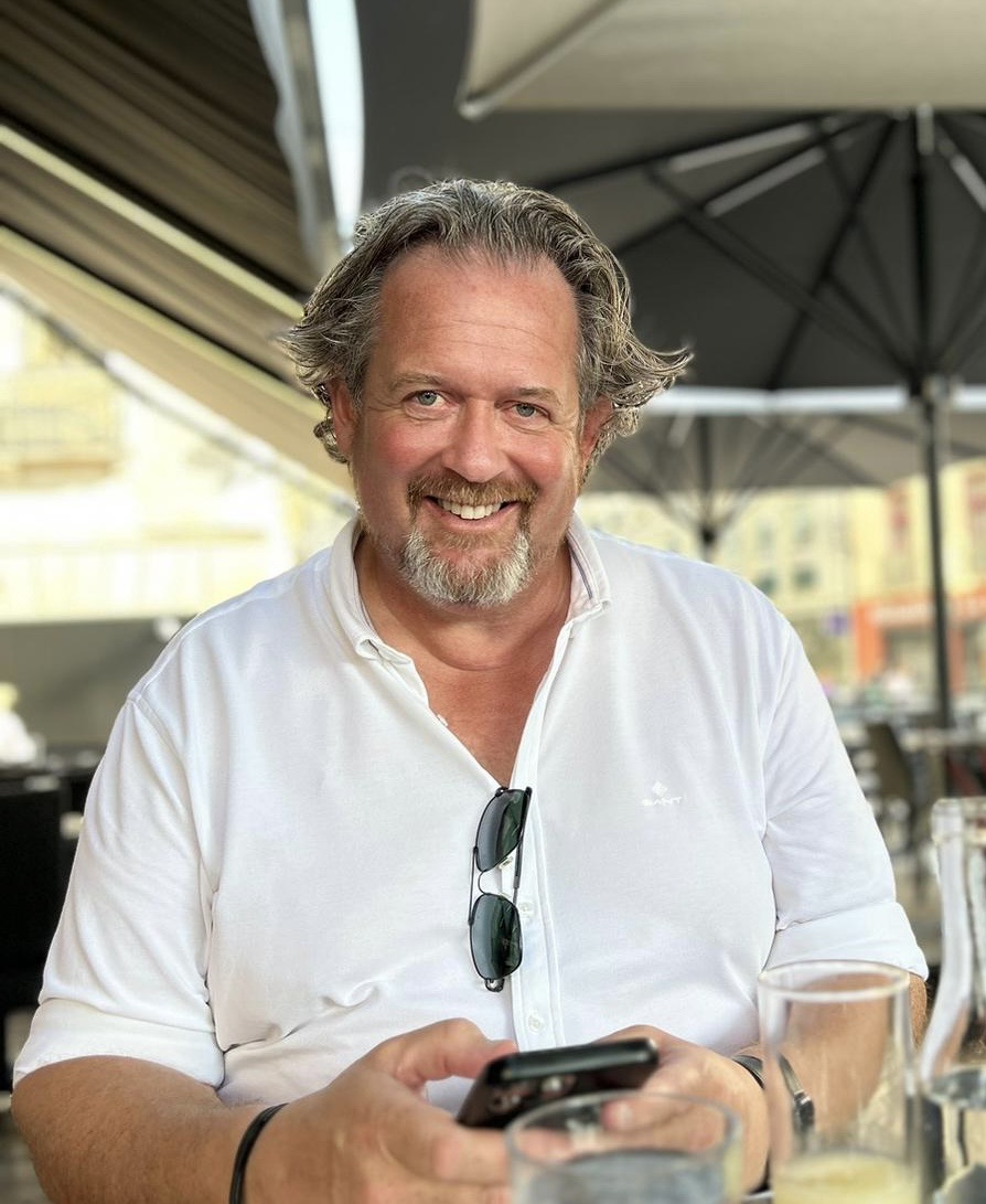 5566c264-de09-4979-8595-0b6a350bad56